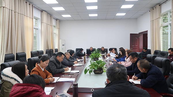 县人大常委会召开县十七届人大五次会议筹备工作会