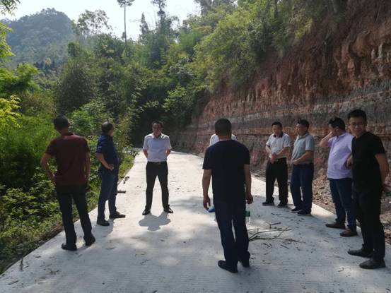 县人大常委会召开协调机构工作联系会议